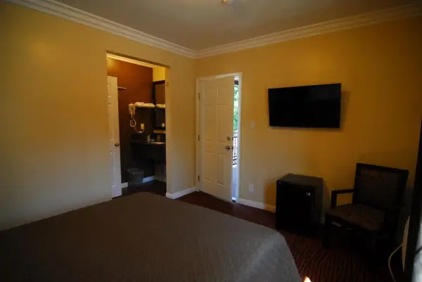 Studio City Inn - Near Universal Studios Hollywood 6