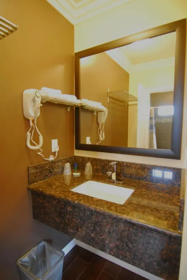 Studio City Inn - Near Universal Studios Hollywood 7